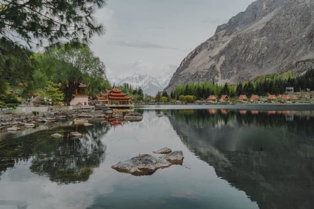 Lower Kachura Lake