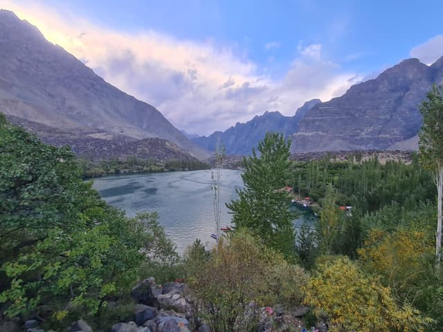 Skardu Valley Tour for 5 Days by Air