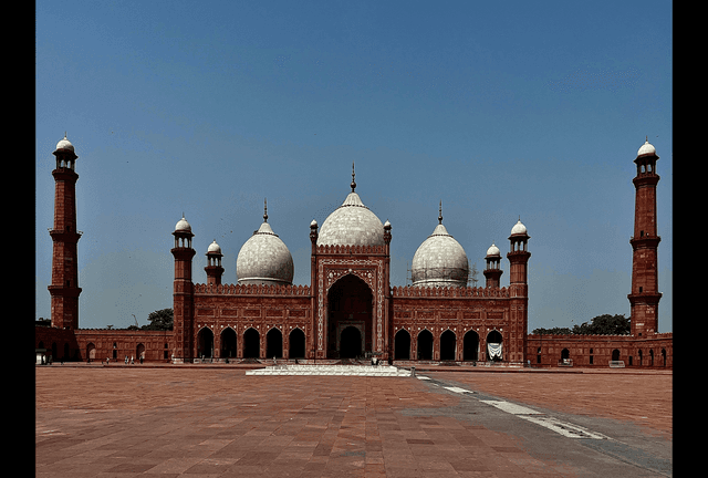 Lahore Fort Night Tour - History by Night