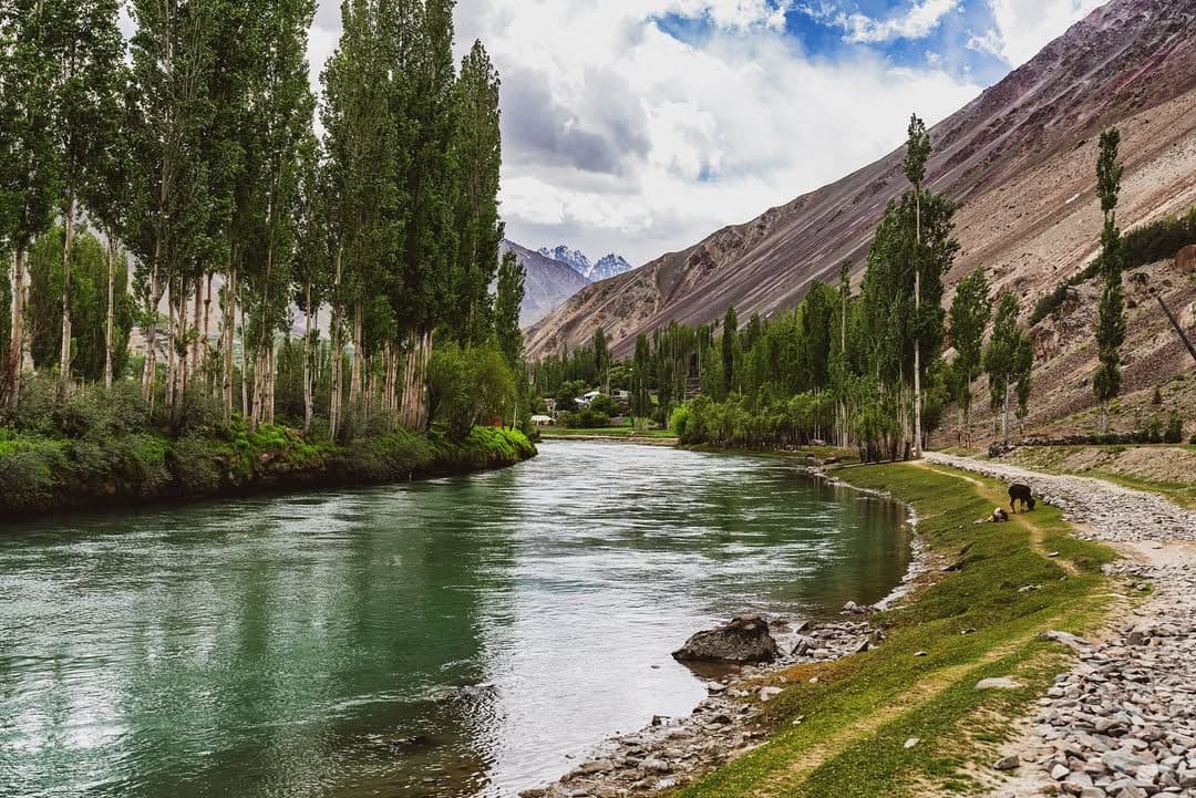 Phander Valley Tour image 3